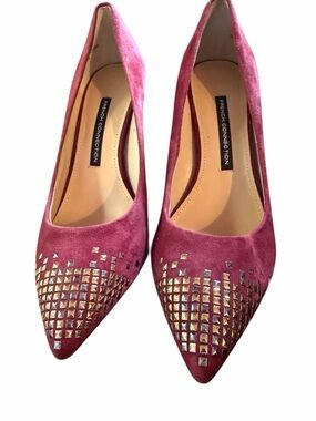 NWT French Connection Studded Suede Pointed Toe Pumps - Magenta / Wine - 39